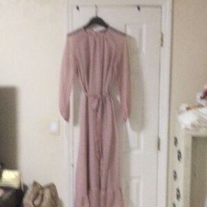 Elegant Long-Sleeve Pink Maxi Dress with Tie Waist